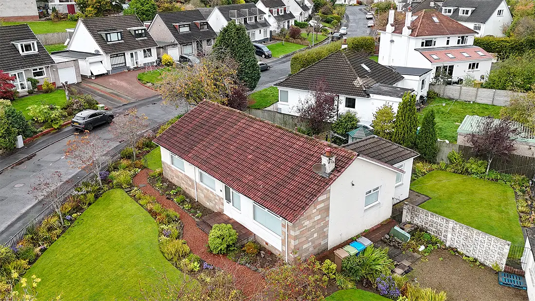 linda-ede-before-newton-mearns-new roof